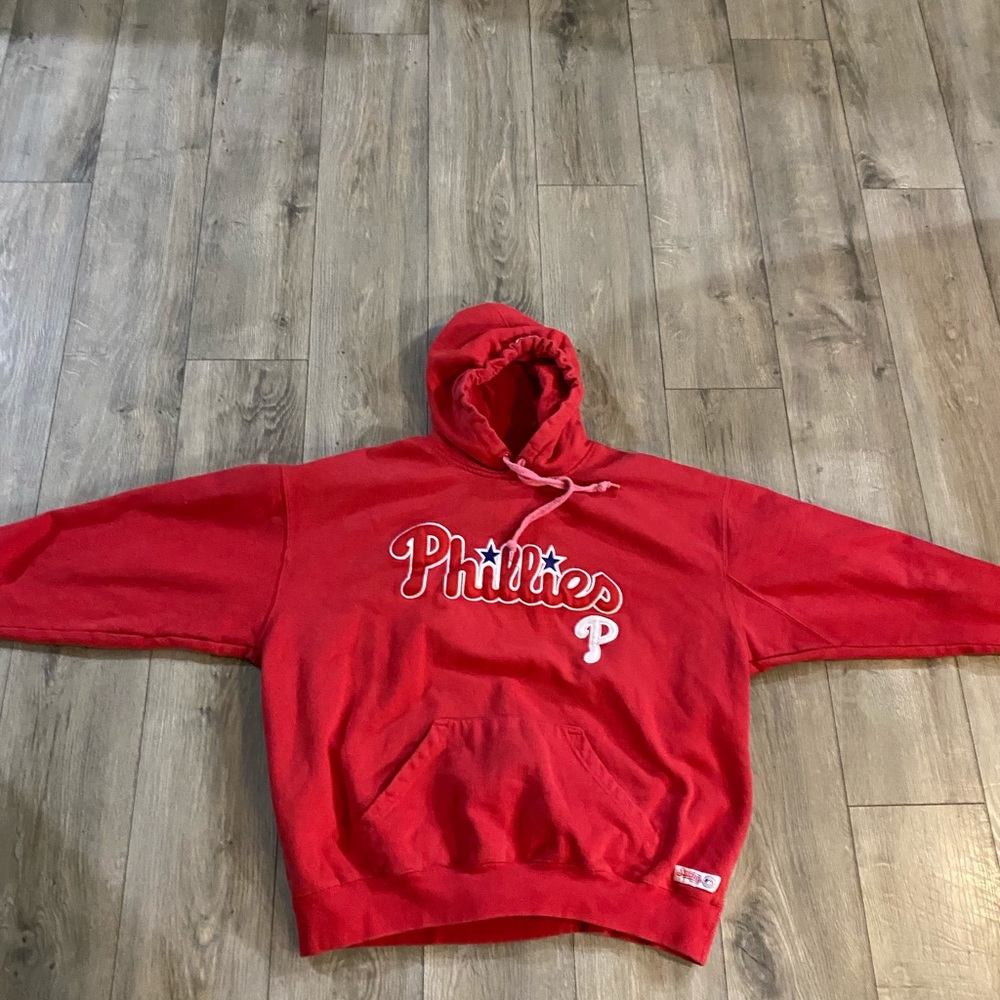 Vintage Phillies Hoodie. Size Large